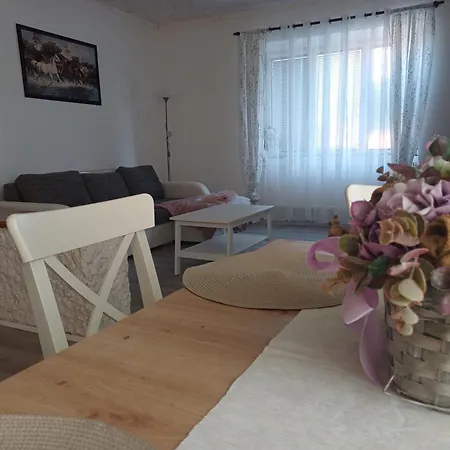 Apartman Silvie Kresetice Exterior photo